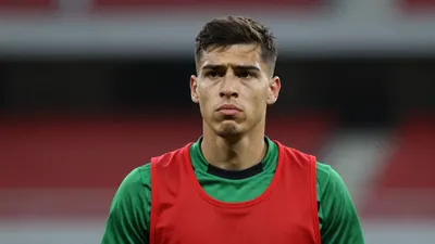Pogoń Szczecin i Widzew Łódź – konflikt o Darko Churlinova i relacje między klubami